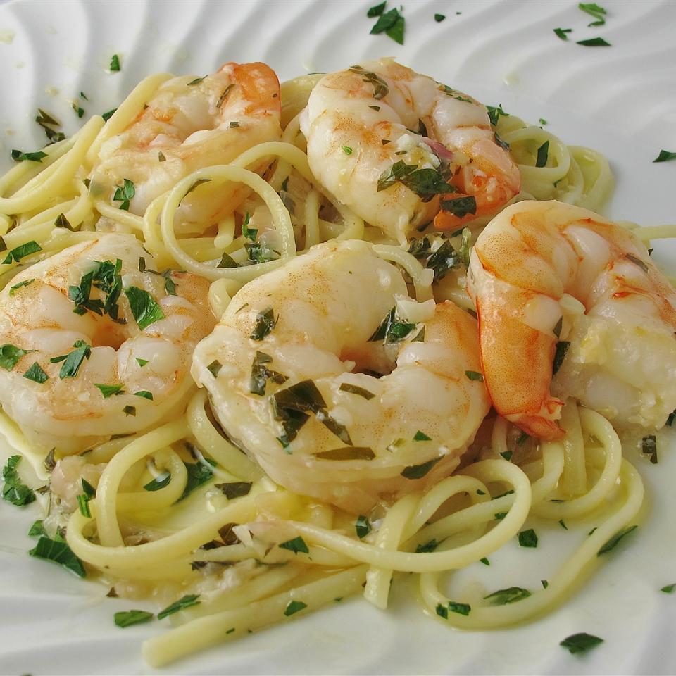SHRIMP SCAMPI WITH PASTA – Kitch Me Now