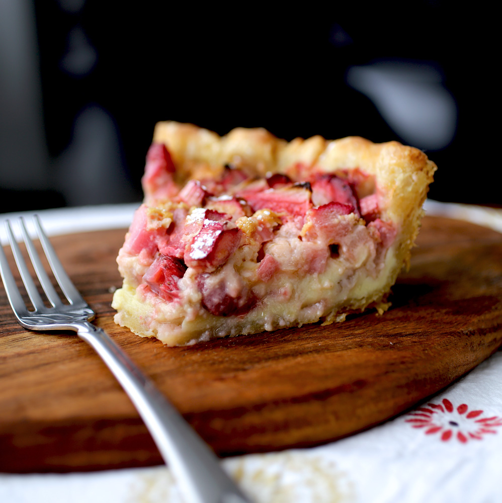 strawberry-rhubarb-custard-pie-kitch-me-now