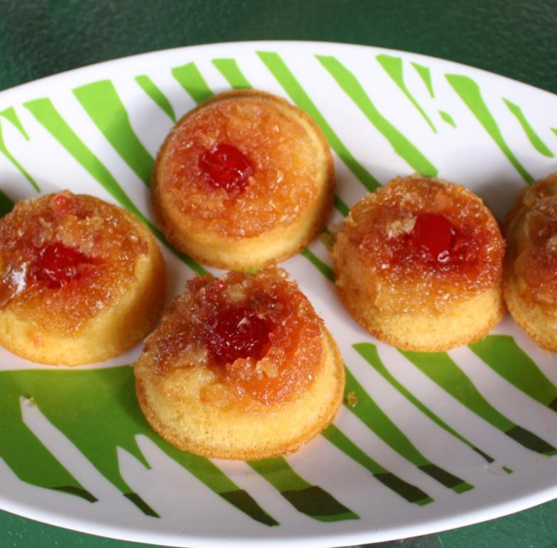 pineapple-upside-down-cupcakes