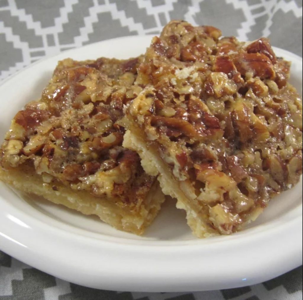 Pie Lovers Will Go Nuts for These Pecan Pie Bars – Kitch Me Now