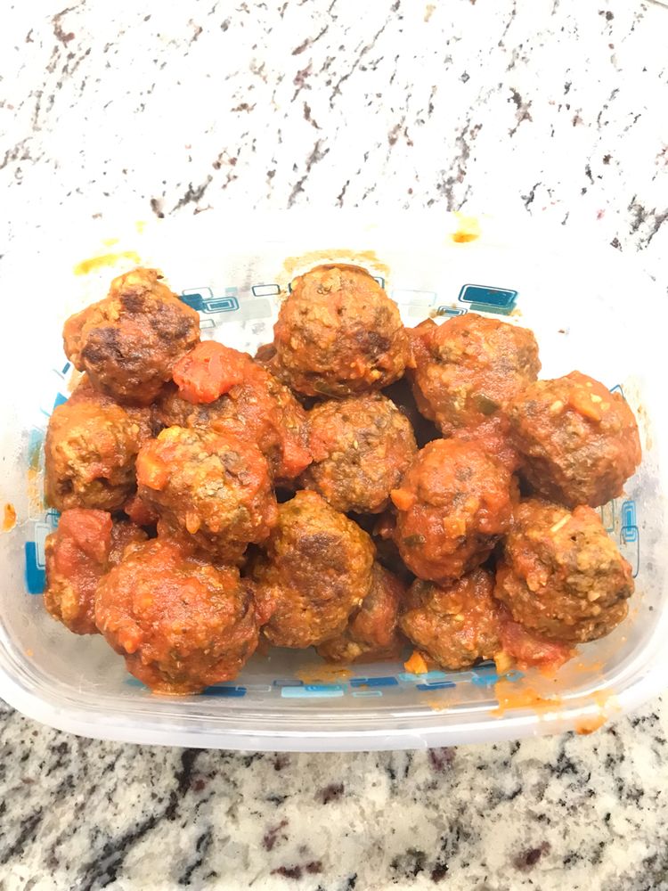 GRANDMA’S ITALIAN MEATBALLS