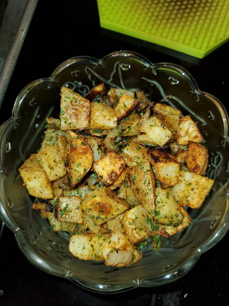 EASY BREAKFAST POTATOES – Kitch Me Now