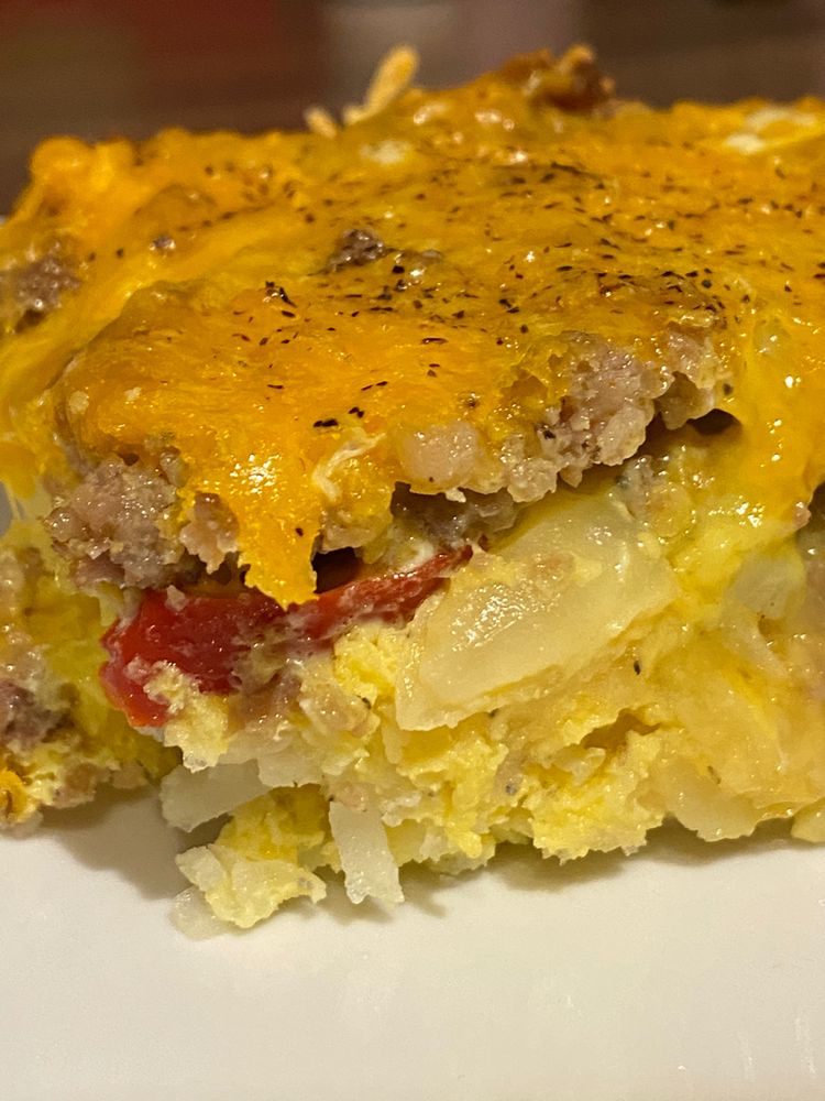 EASY SAUSAGE HASHBROWN BREAKFAST CASSEROLE – Kitch Me Now