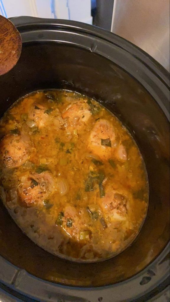 CROCK POT LEMON GARLIC BUTTER CHICKEN THIGHS Kitch Me Now