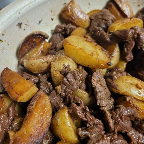 Garlic Butter Steak and Potatoes Skillet: A Mouthwatering One-Pan ...