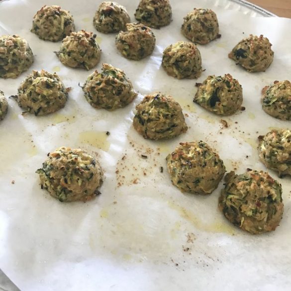 Delicious Zucchini Garlic Bites Recipe That Everyone Will Love – Kitch ...