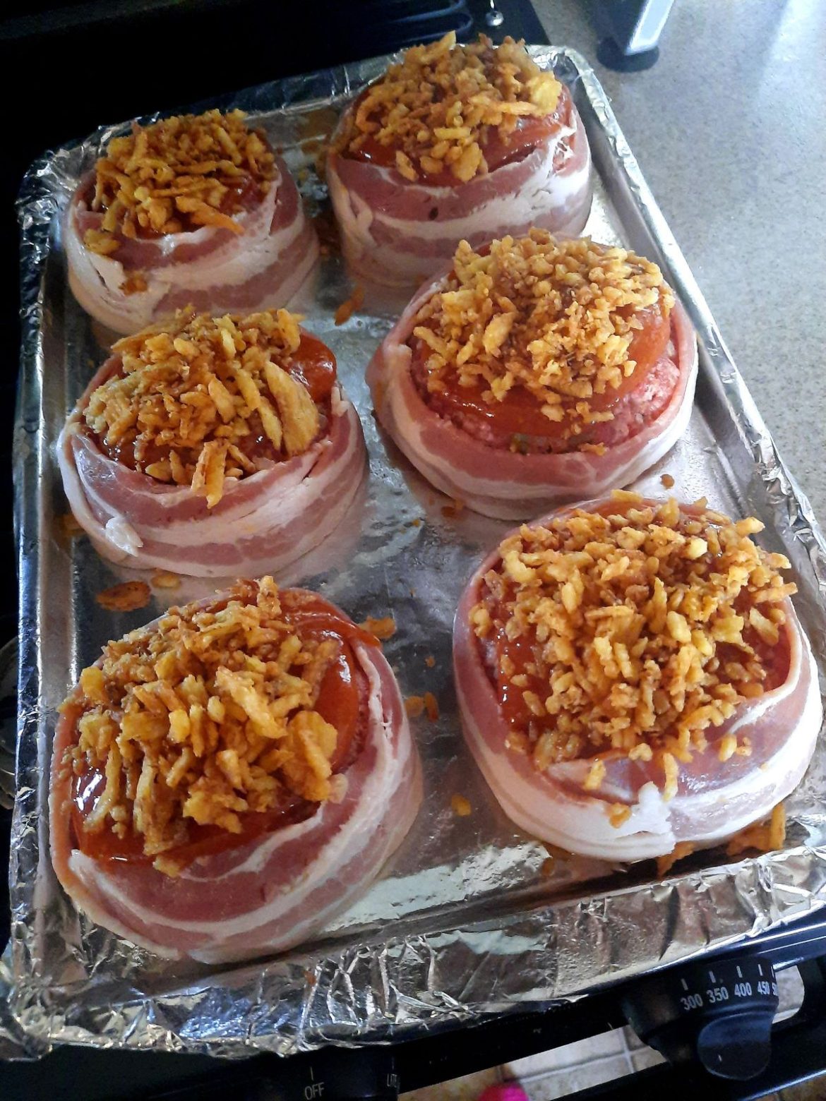 Bacon-Wrapped Mini Meatloaf: A Flavorful Delight You Can’t Resist 