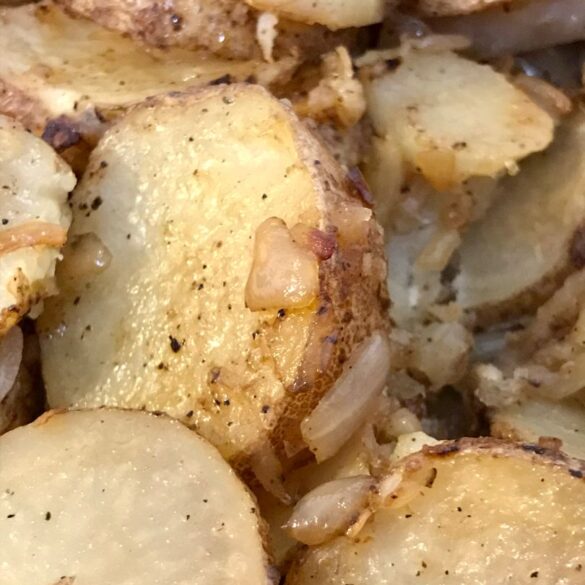 Southern Smothered Potatoes: A Hearty Homestyle Dish – Kitch Me Now